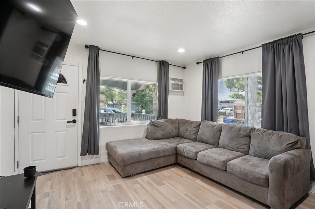 139 N Palm Avenue