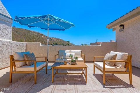 Tiny photo for 175 E Lewis Street, Ventura, CA 93001 (MLS # V1-39263)
