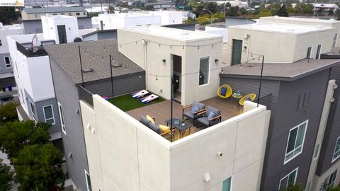 Photo of 1426 Seawind Dr, Richmond, CA 94804 (MLS # 41121501)