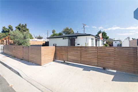 Photo of 22428 Devlin Ave, Hawaiian Gardens, CA 90716 (MLS # IV26015695)