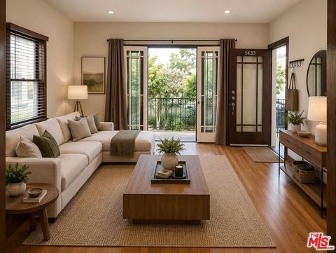 Photo of 1431 N Las Palmas Avenue, Los Angeles, CA 90028 (MLS # 26860001)