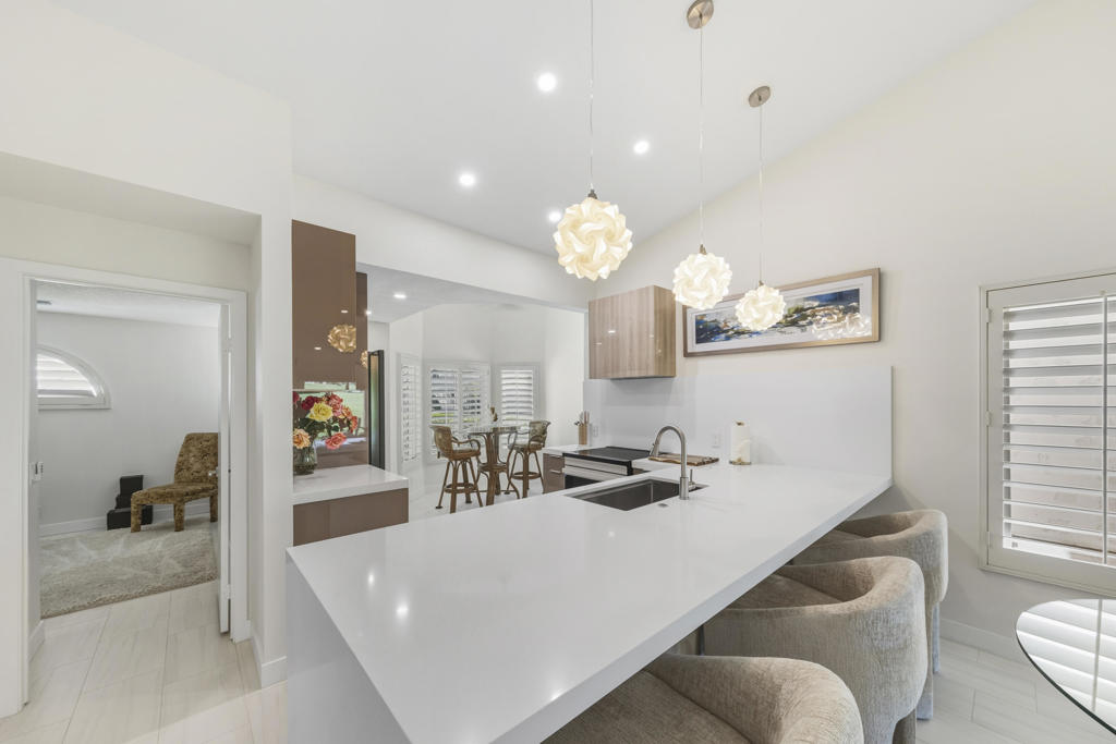 Desert Falls C.C. - Residential Lease