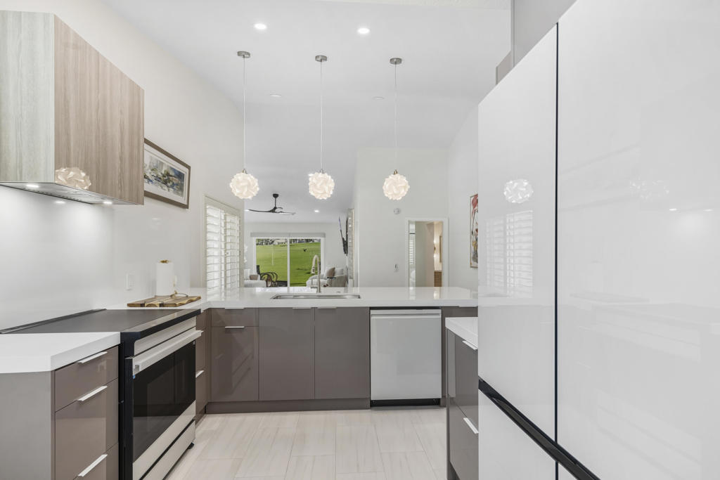 Desert Falls C.C. - Residential Lease