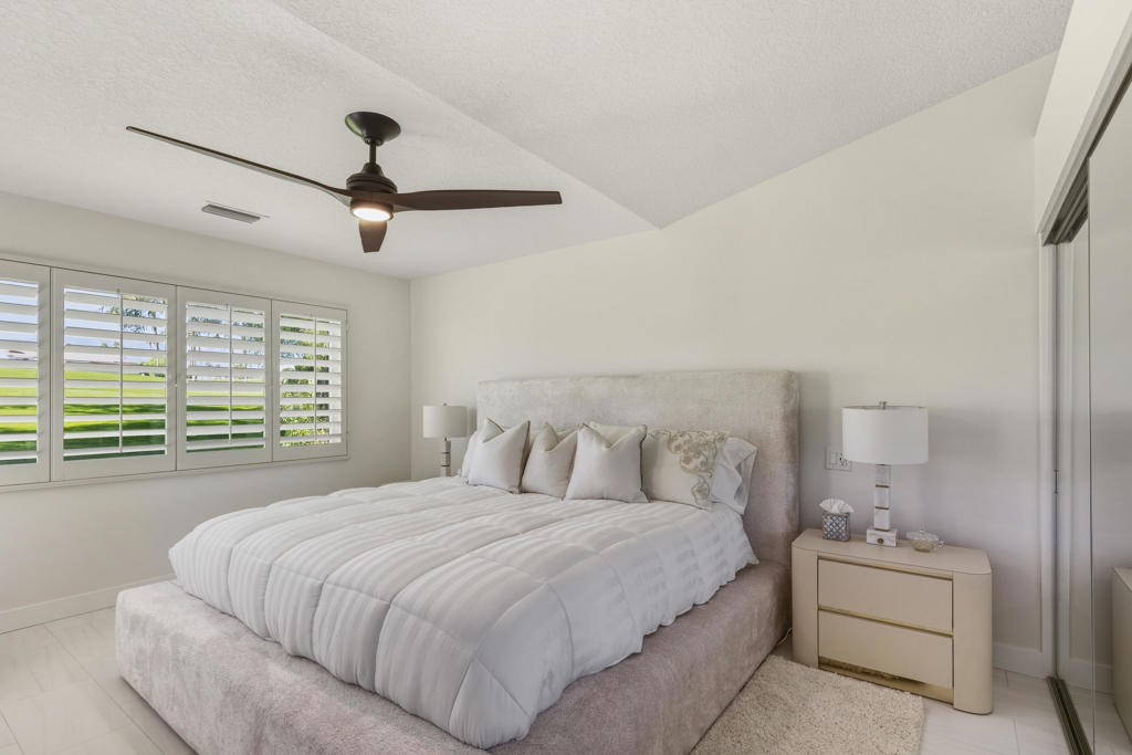 Desert Falls C.C. - Residential Lease