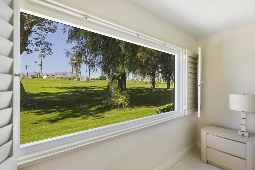 Desert Falls C.C. - Residential Lease