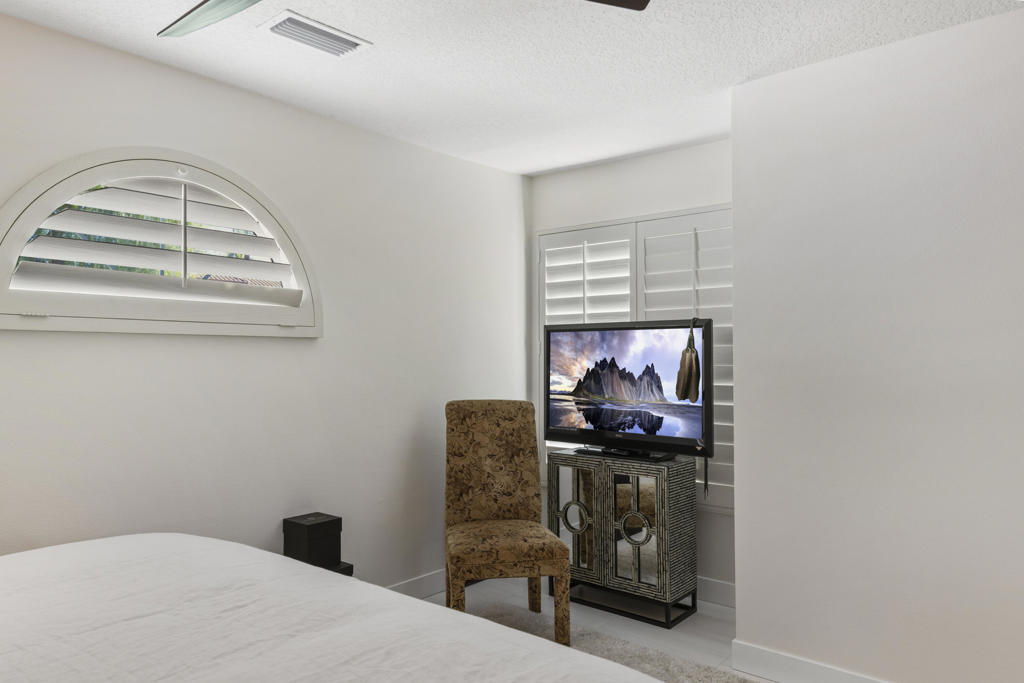 Desert Falls C.C. - Residential Lease