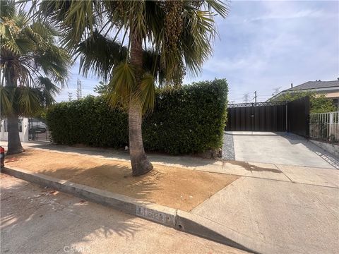 Photo of 6624 Farmdale Ave, North Hollywood, CA 91606 (MLS # SR26090788)