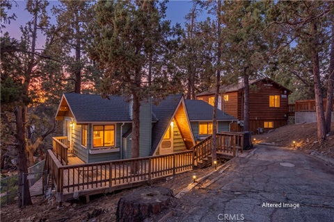 Photo of 107 E Aeroplane Boulevard, Big Bear City, CA 92314 (MLS # IG26186582)
