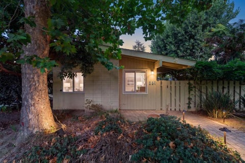 Photo of 201 Hacienda Carmel, Carmel, CA 93923 (MLS # ML82058240)