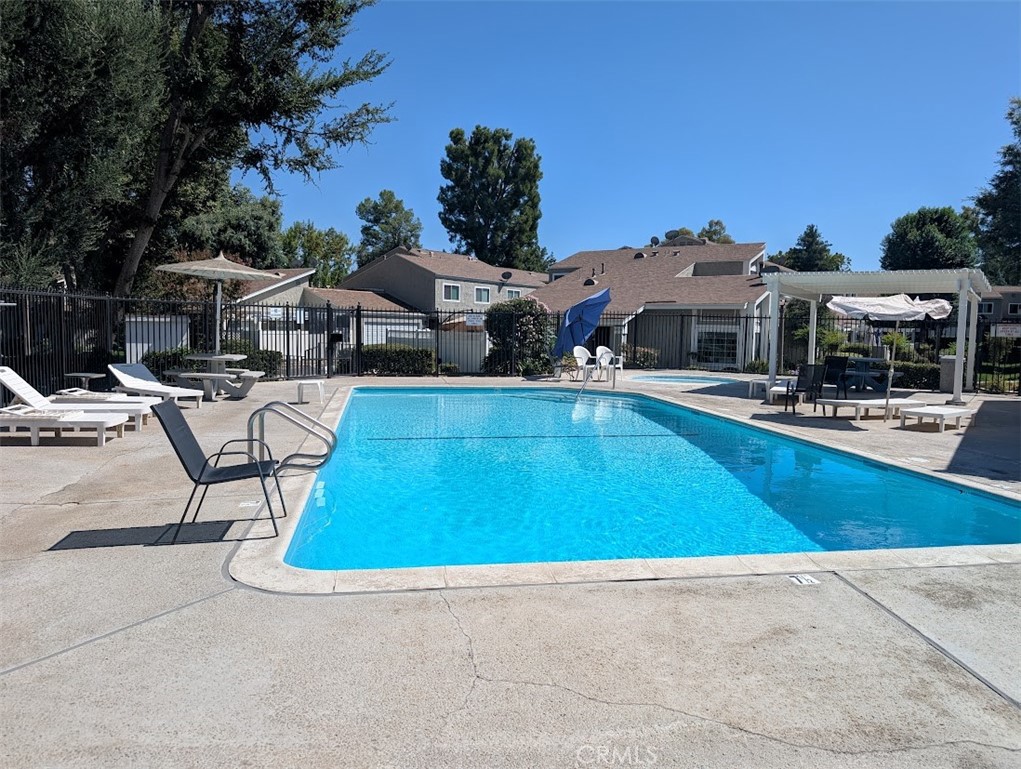 Fairways (FRWY) - Residential Lease