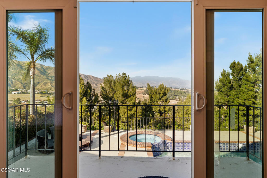 Porter Ranch, California, 91326, United States, 4 Bedrooms Bedrooms, ,3 BathroomsBathrooms,Residential,Active,2045546