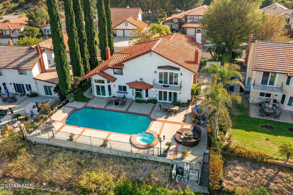 Porter Ranch, California, 91326, United States, 4 Bedrooms Bedrooms, ,3 BathroomsBathrooms,Residential,Active,2045546