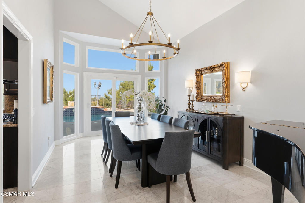 Porter Ranch, California, 91326, United States, 4 Bedrooms Bedrooms, ,3 BathroomsBathrooms,Residential,Active,2045546