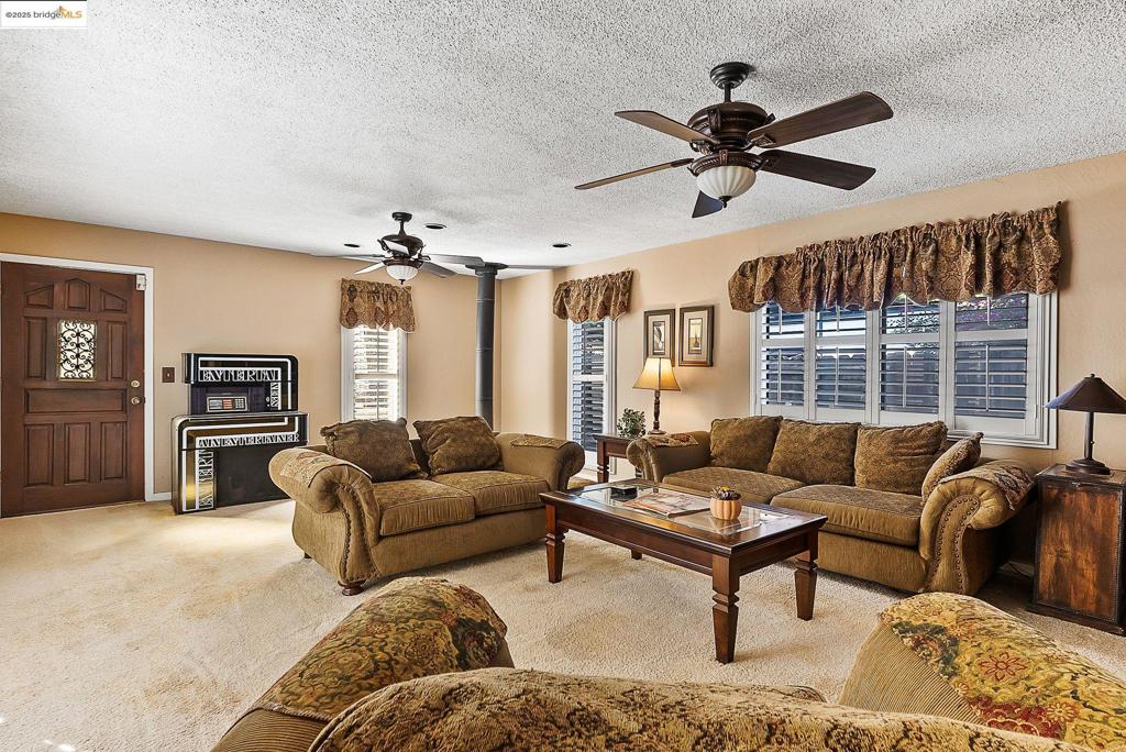 PITTSBURG HEIGHT - Residential