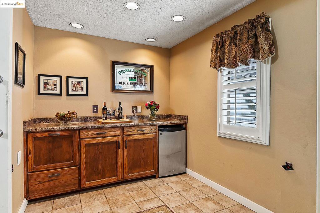 PITTSBURG HEIGHT - Residential