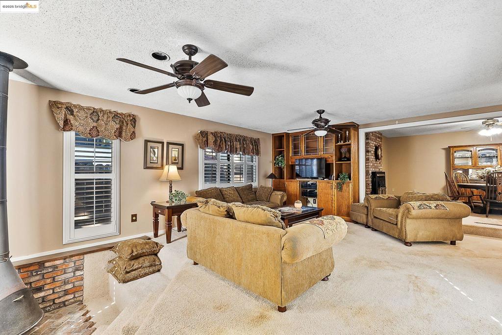 PITTSBURG HEIGHT - Residential