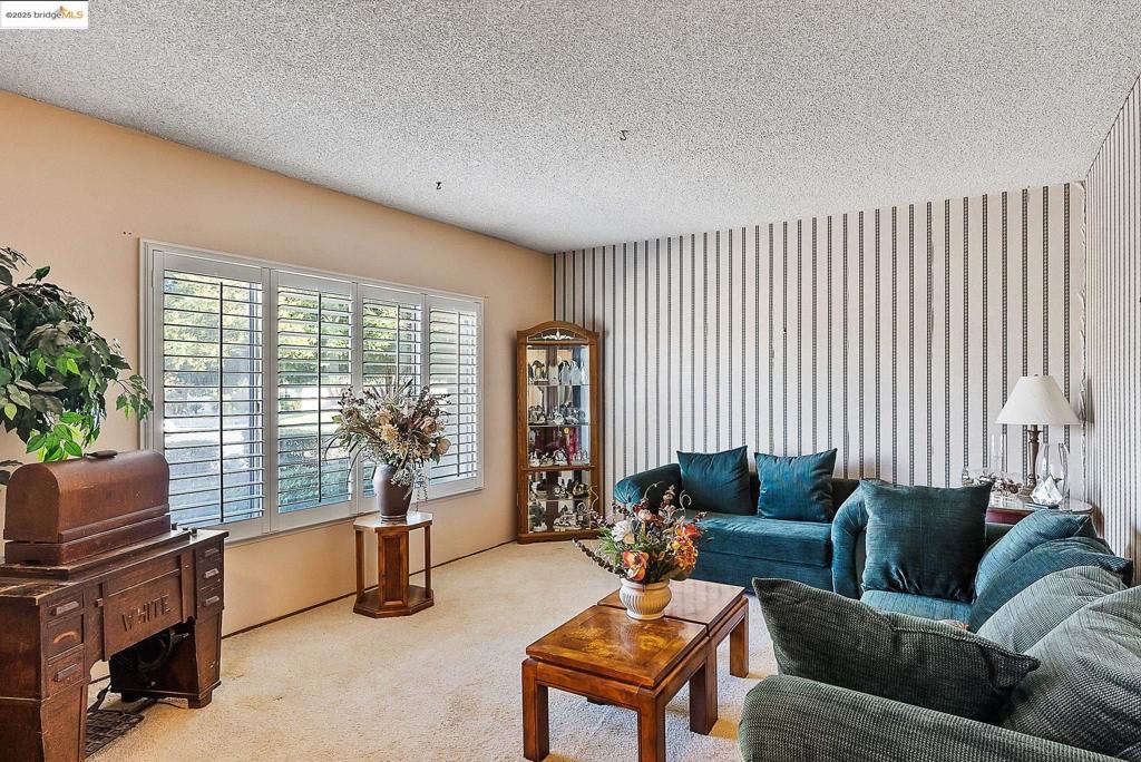 PITTSBURG HEIGHT - Residential