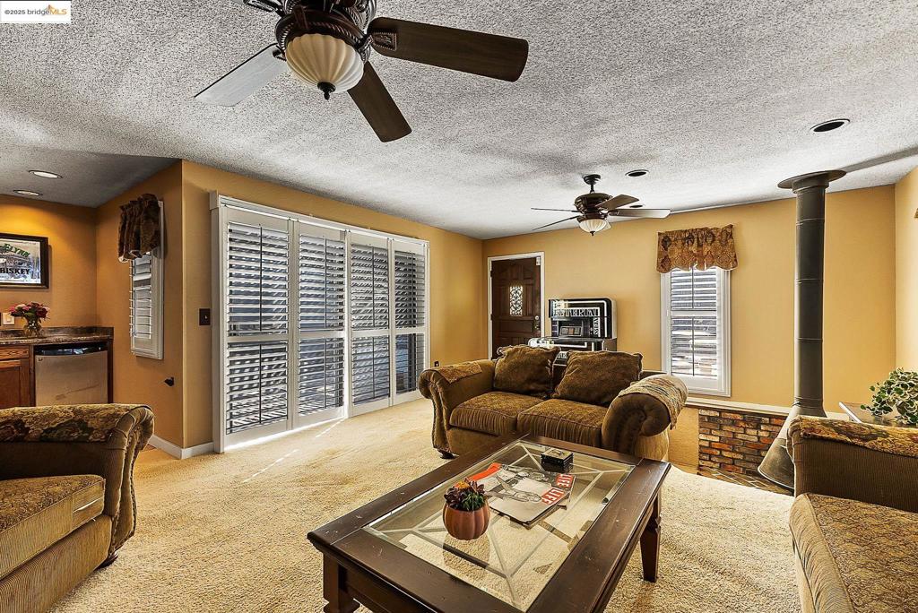 PITTSBURG HEIGHT - Residential