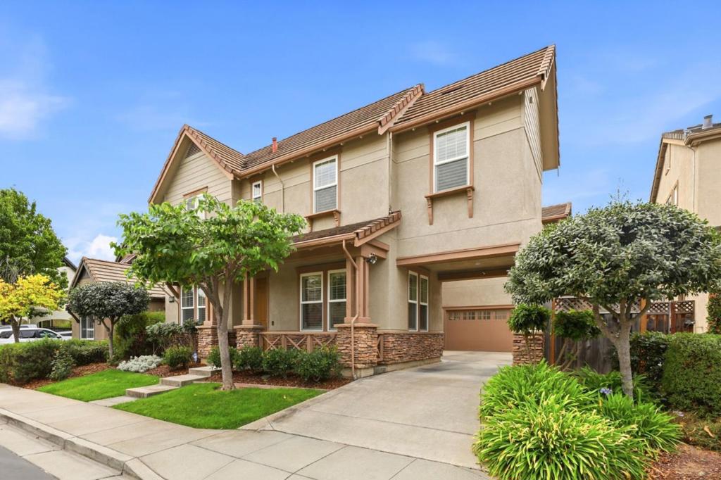 5827 Casita Way