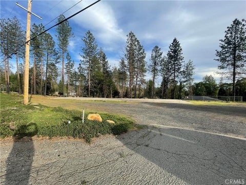 Photo of 9272 9300 Skyway, Paradise, CA 95969 (MLS # SN26149347)