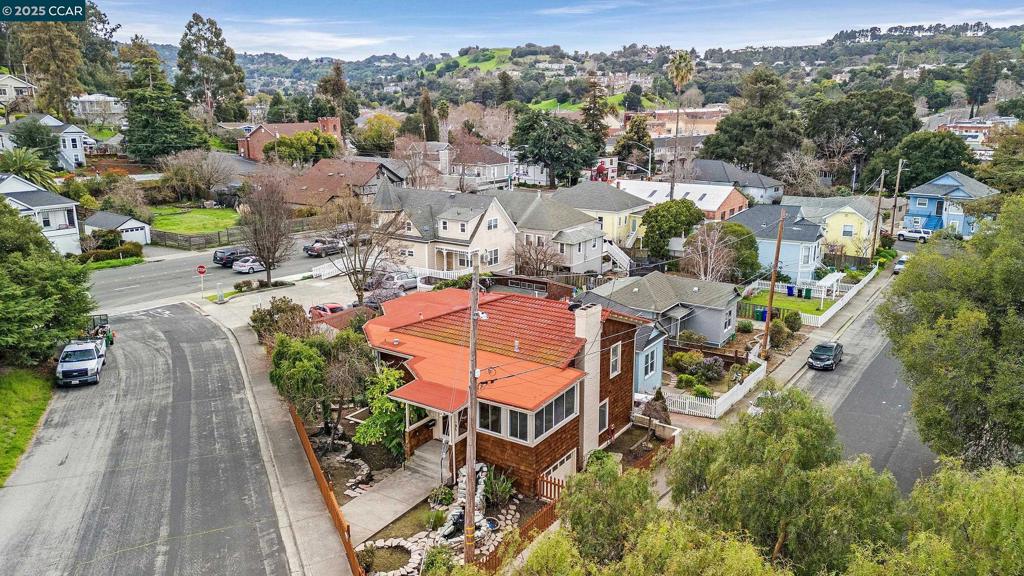 OLD PINOLE BAY - Residential