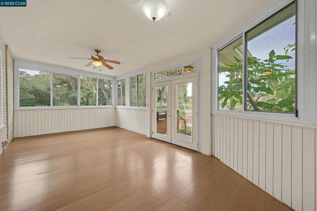 OLD PINOLE BAY - Residential