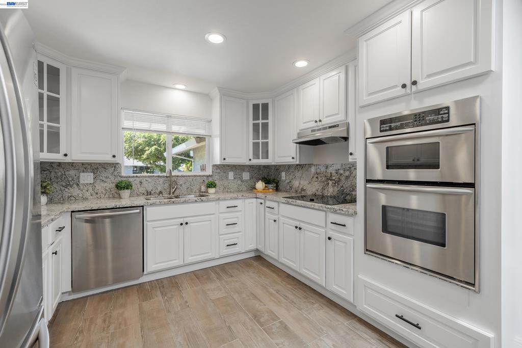 2449 Almaden Blvd
