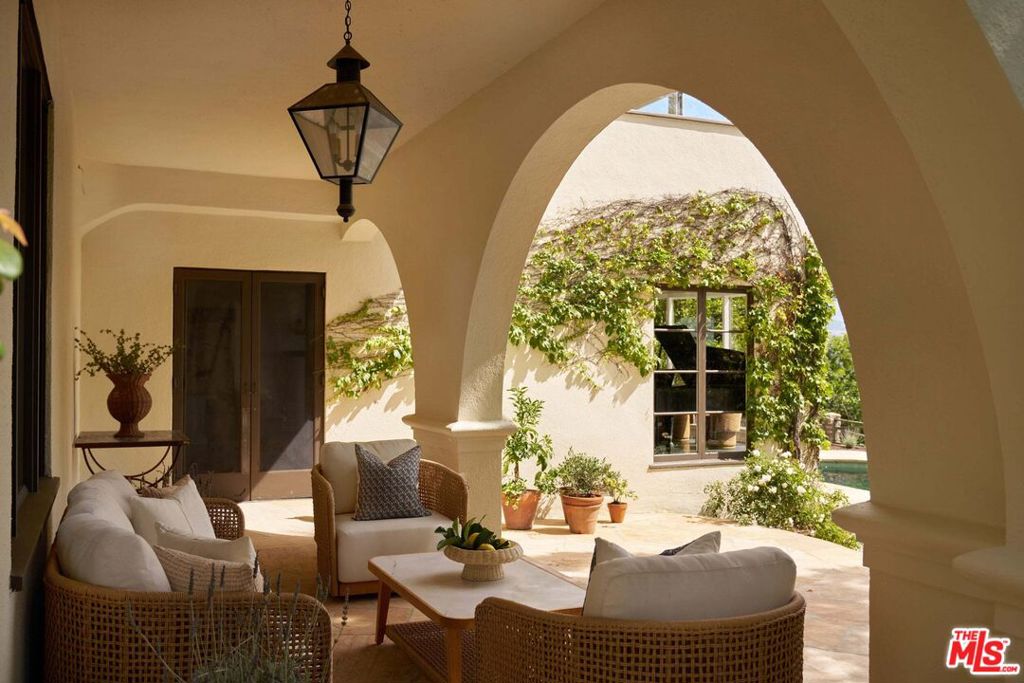 1982 Micheltorena Street