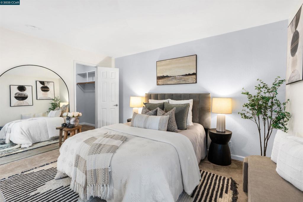 OAK ROAD STATION - Residential