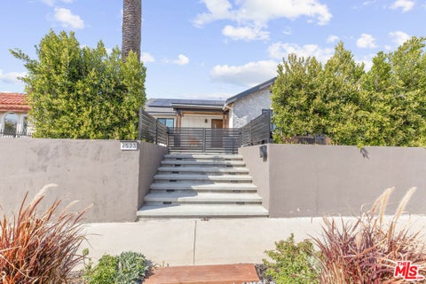 Photo of 4523 Alumni Avenue, Los Angeles, CA 90041 (MLS # 26983059)