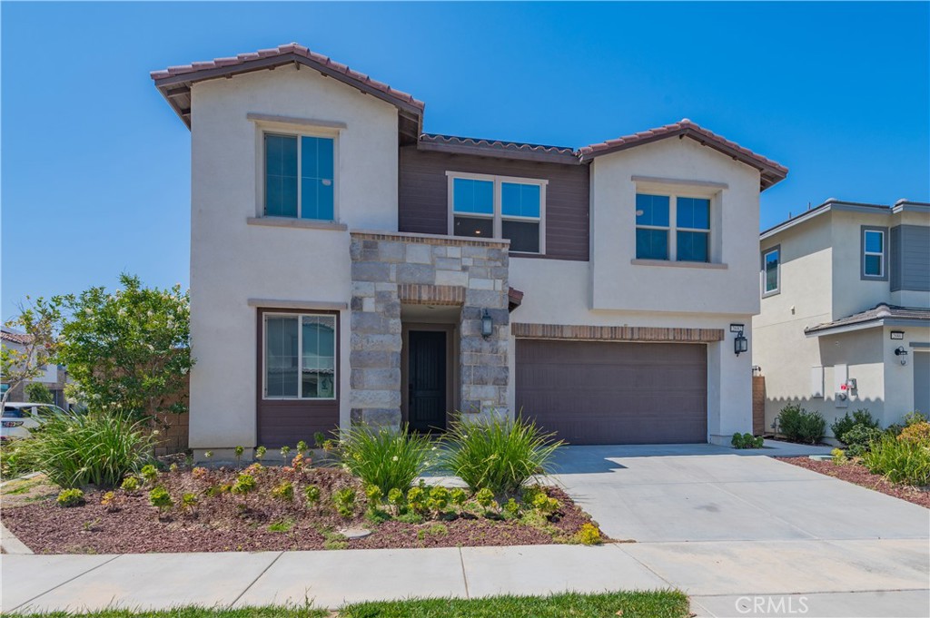 2692 E Penelope Ln