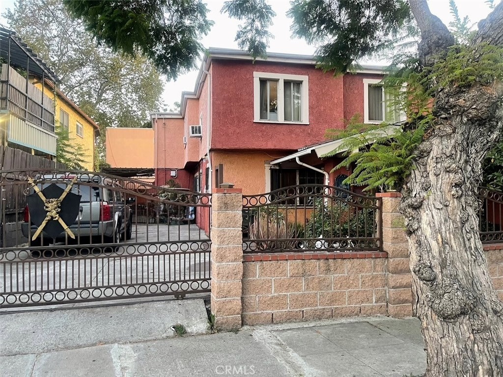 Charming Silver Lake Duplex - Modern Living in a Trendy Neighborhood. Unit 2960 offers 3 Bedrooms and 1 Bathroom, Unit 2958 offers 2 Bedrooms and 1 Bathroom plus laundry. Each unit features open layouts. Prime location. Perfect for first time home buyers or a great investment opportunity. Must See!!!