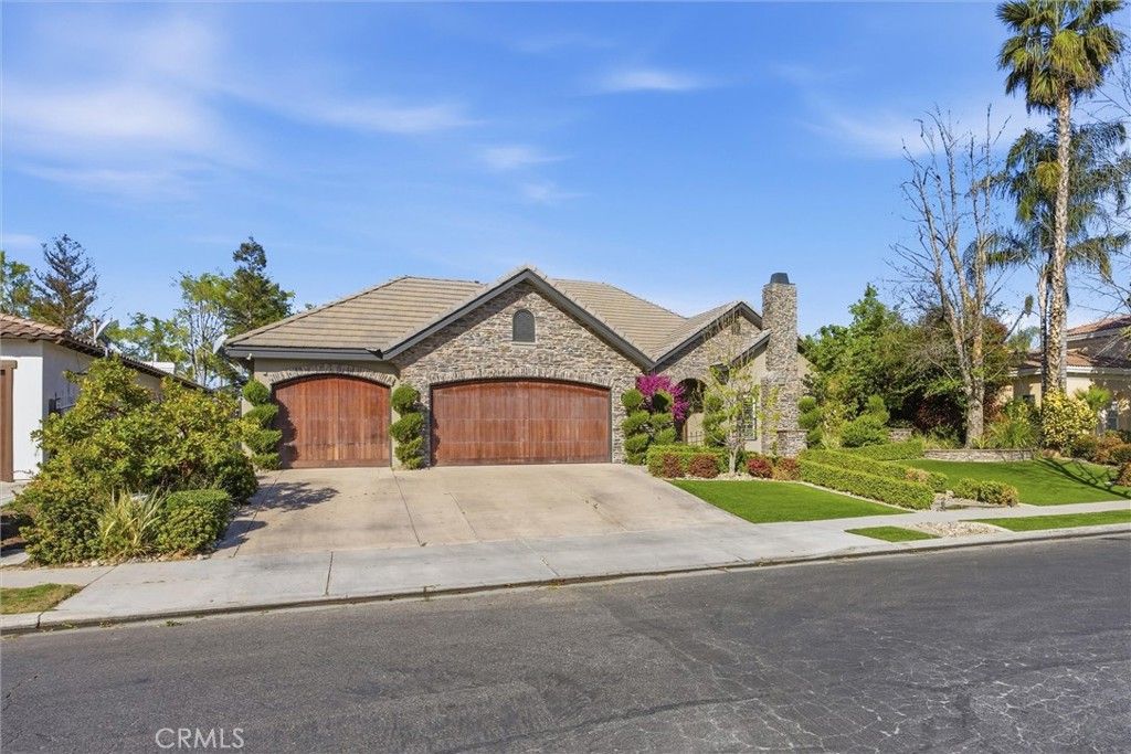 Photo of 2103 Redmire St St, Bakersfield, CA 93311 (MLS # SR26057621)