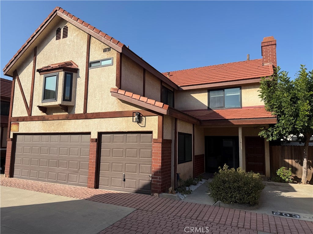 205 N Nicholson Avenue