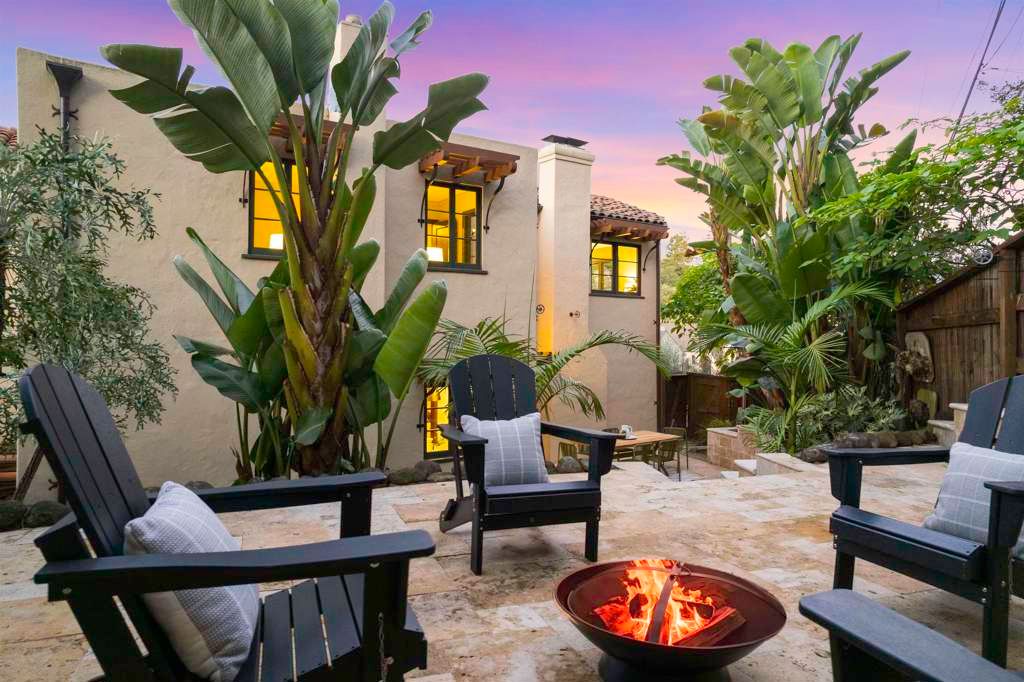 Photo of 1077 Trestle Glen Rd Rd, Oakland, CA 94610 (MLS # 41120479)