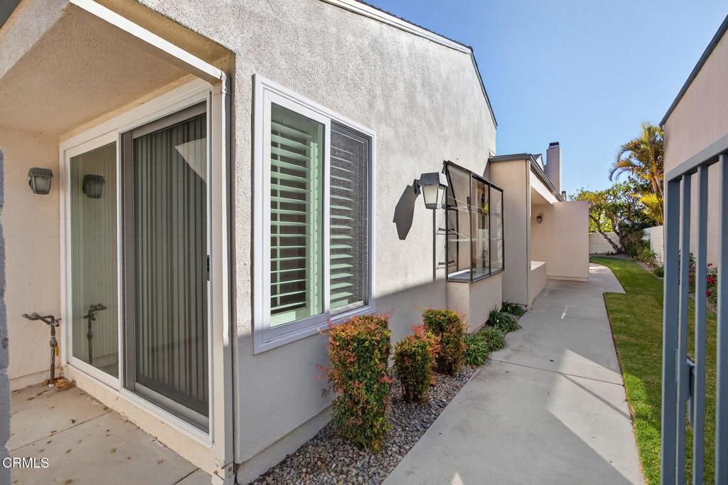 Photo of 8038 Agate Street, Ventura, CA 93004 (MLS # V1-33115)