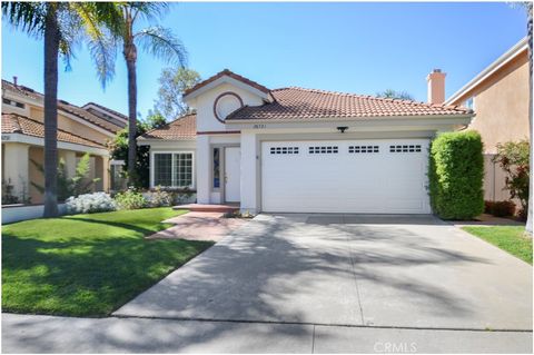 Photo of 28721 Via Pasatiempo, Laguna Niguel, CA 92677 (MLS # OC26058013)