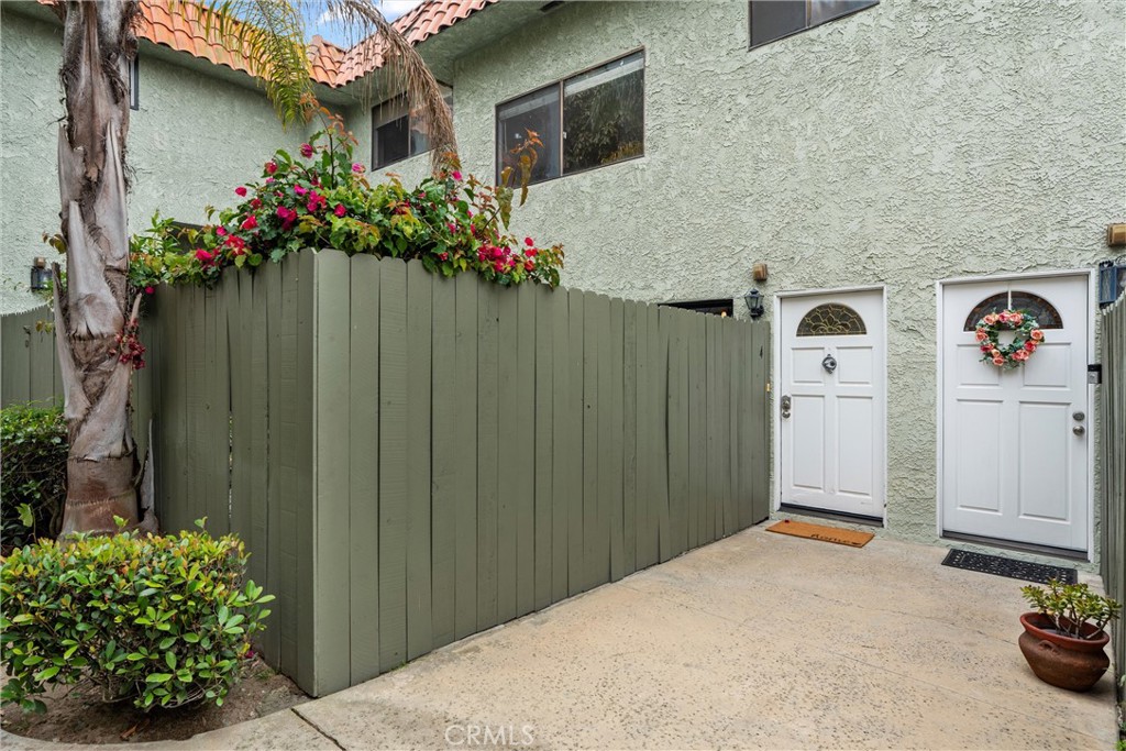 1832 Rockefeller Lane 4