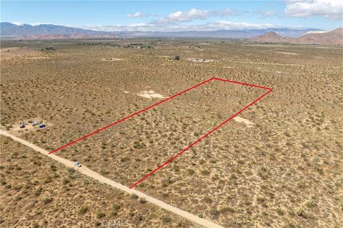 Photo of 0 Champagne Avenue, Mojave, CA 93501 (MLS # OC26068773)