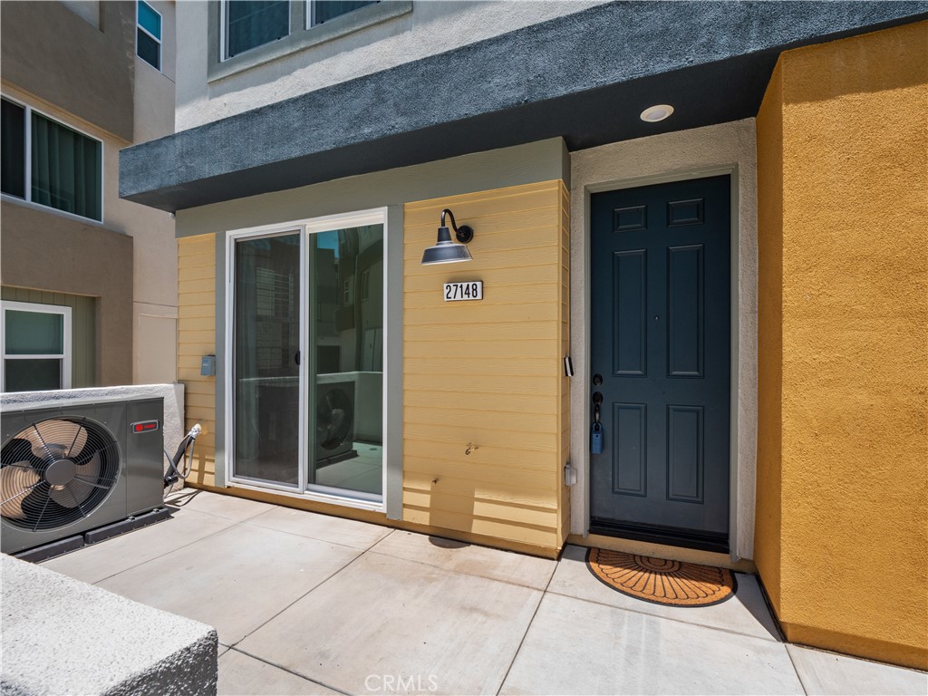 27148 Valley Oak Place