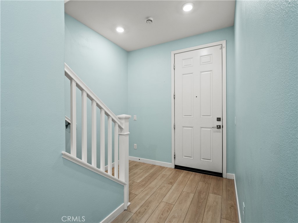 27148 Valley Oak Place