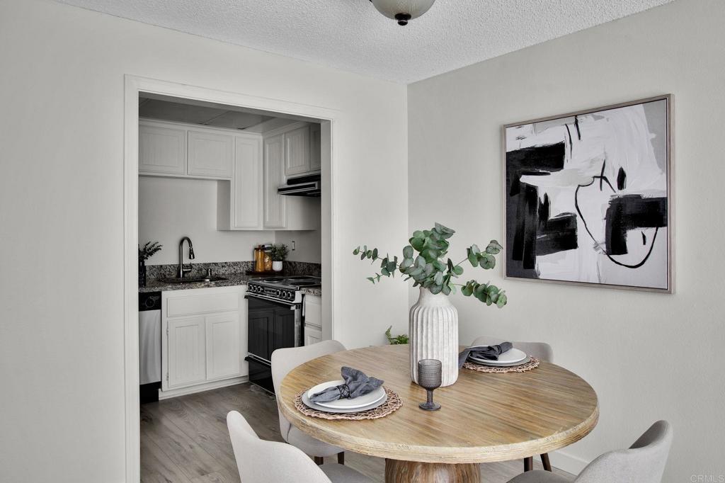 1560 Circa Del Lago D201