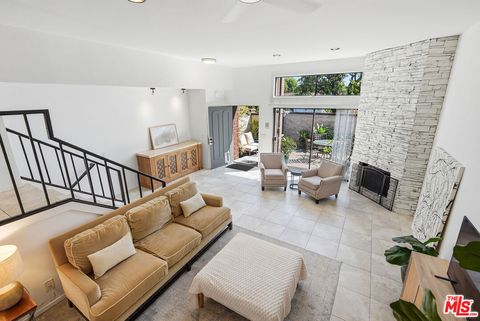 Photo of 4631 Alla Road #4, Marina Del Rey, CA 90292 (MLS # 26710903)