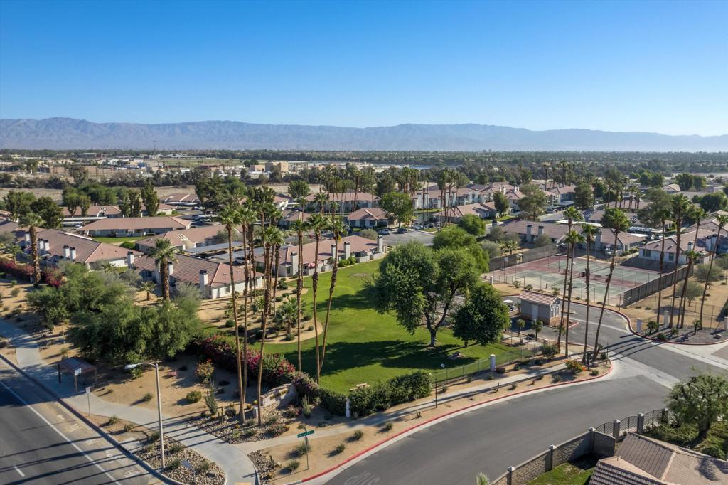 Palm Lakes - Residential Lease