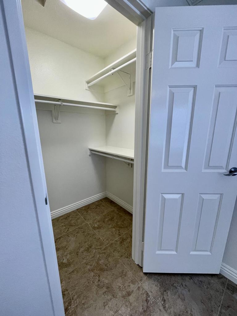 Palm Lakes - Residential Lease