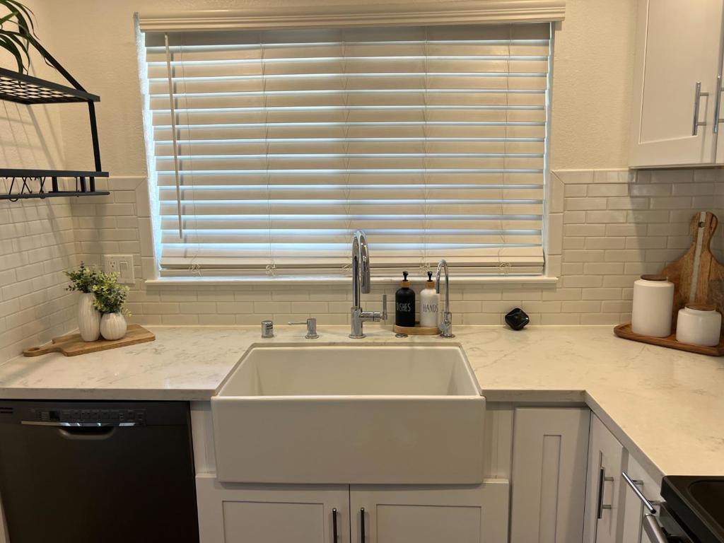 260 W. Dunne Avenue 18