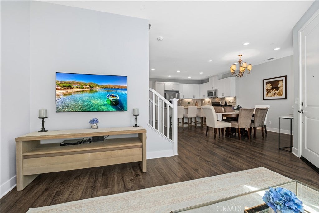 Properties 3 11 Agrios Street