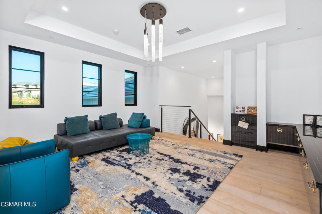 Unknown-999 - Residential