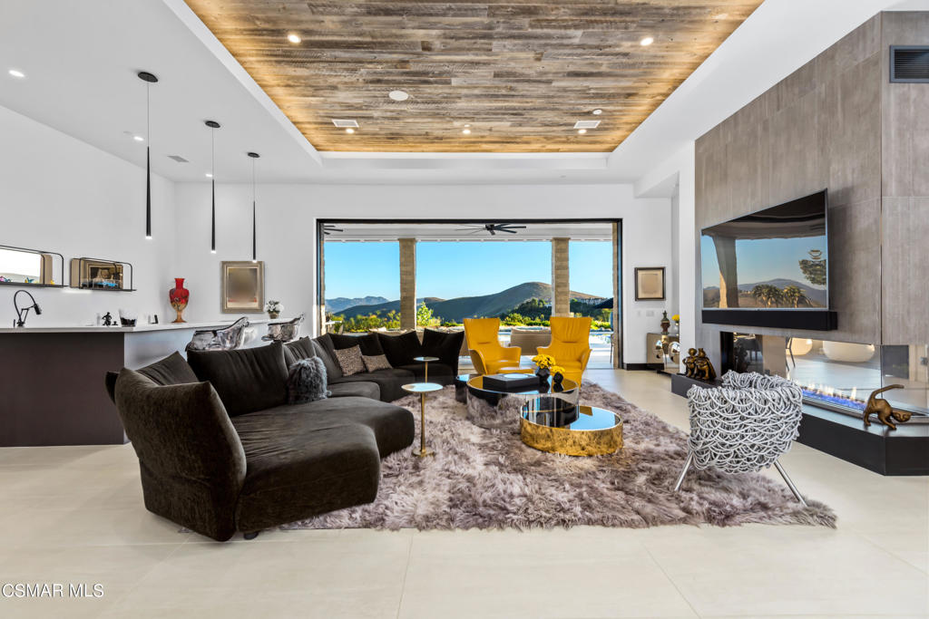 Unknown-999 - Residential