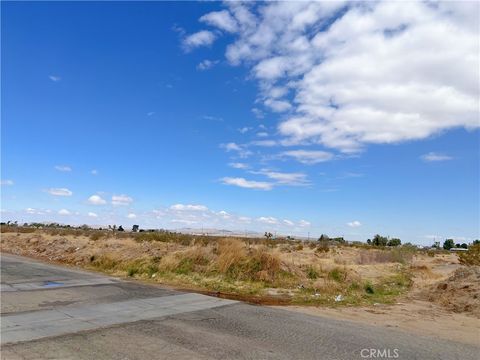 Photo of 0 Lee Ave, Adelanto, CA 92301 (MLS # HD25088635)
